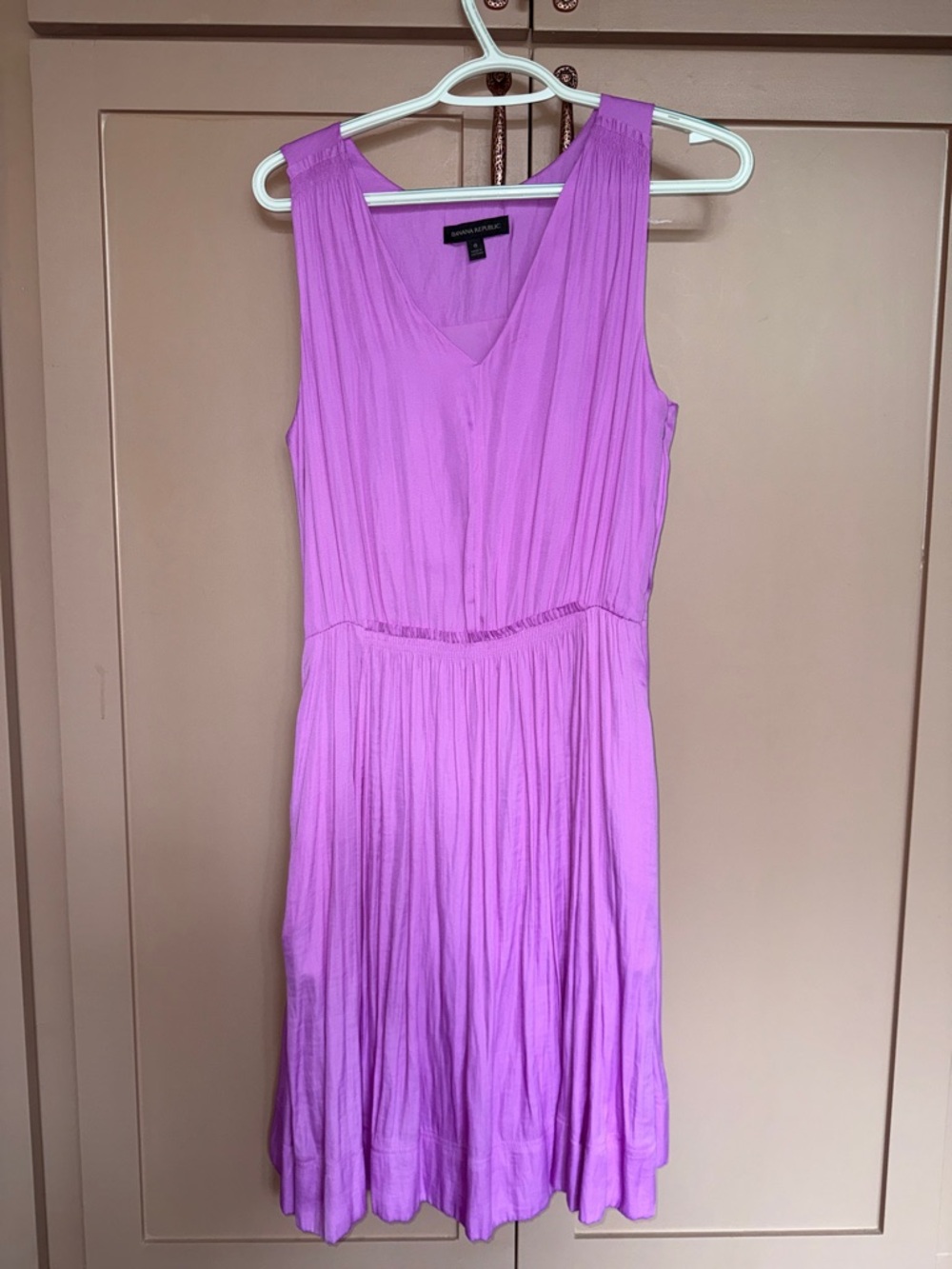 Banana Republic Sleeveless Pink V-Neck Pleated Dress (6)